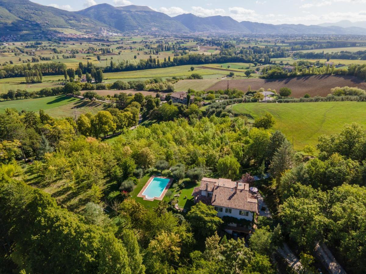 Altra Meta B&B Gubbio Eksteriør billede
