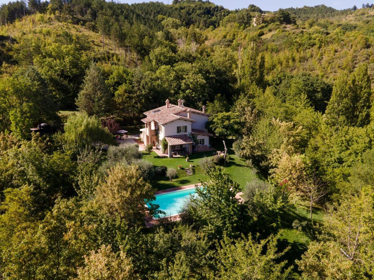 Altra Meta B&B Gubbio Eksteriør billede