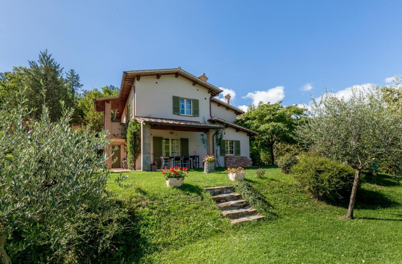 Altra Meta B&B Gubbio Eksteriør billede